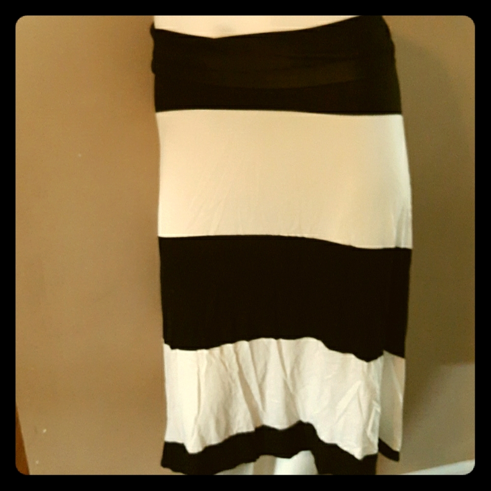 Lularoe skirt